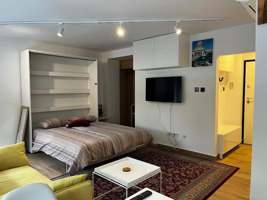 Sten Apartment Загреб Екстериор снимка