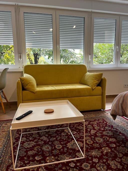 Sten Apartment Загреб Екстериор снимка